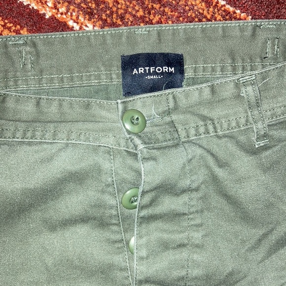 ArtForm, green cargo pants. - Picture 5 of 5